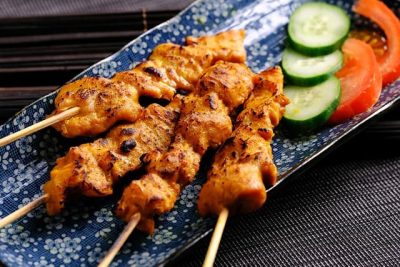 Pinchos de cerdo al curry